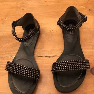 Black Kenneth Cole Sandals